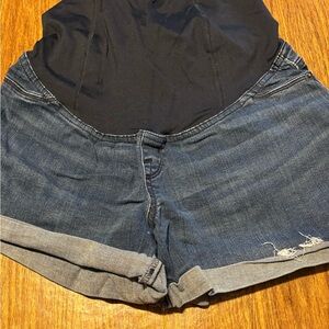 Maternity shorts